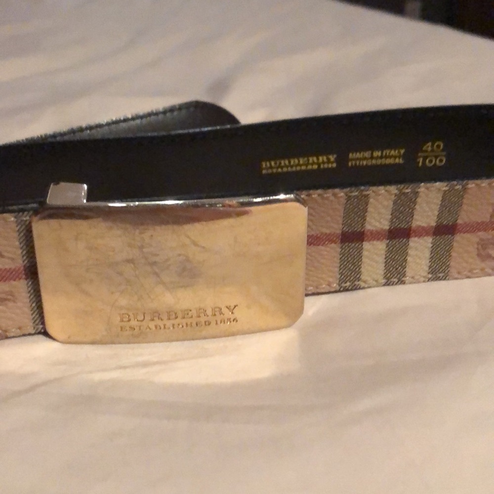 Burberry belt
